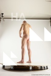 florian standing 39c