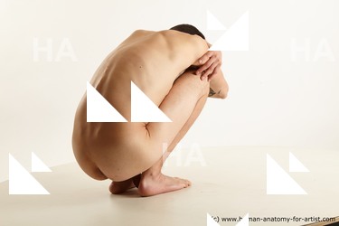 kneeling reference of willard22