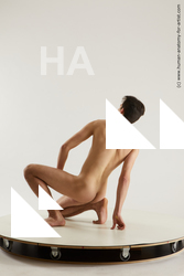 jamie kneeling 02 24b