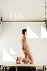 jamie kneeling 02 62c