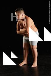 standing reference vano 01