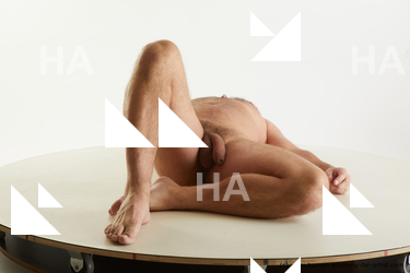 laying reference neeo 01