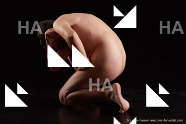 kneeling reference hamza 04