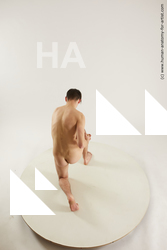 jamie kneeling 04 10a