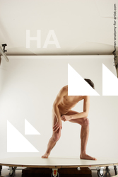 jamie standing 05 01c