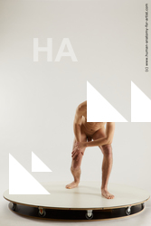 jamie standing 05 02b