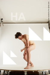 jamie standing 05 04c