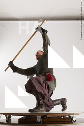 sigvid kneeling 01 03c