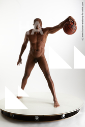 standing reference tiago 02