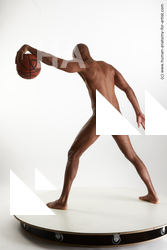 standing reference tiago 05