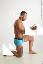 kneeling reference garrott 07