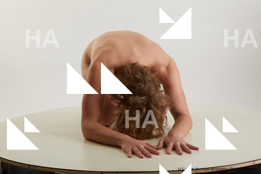 kneeling reference arvid 01