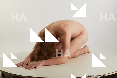 kneeling reference arvid 02