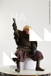 sigvid sitting 01 16b