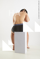 sitting reference yoshinaga kuri 05