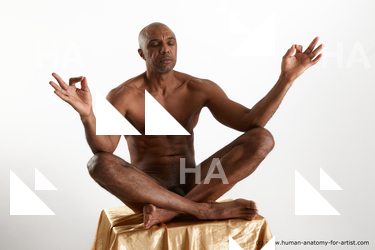 sitting reference tiago 01