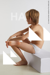 sitting reference novel 02