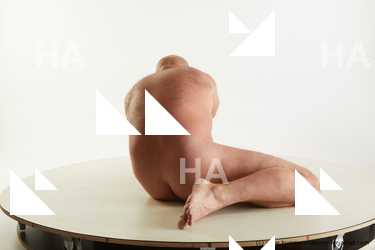 sitting reference neeo 05