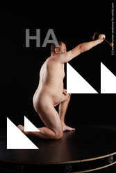 kneeling reference louis 07