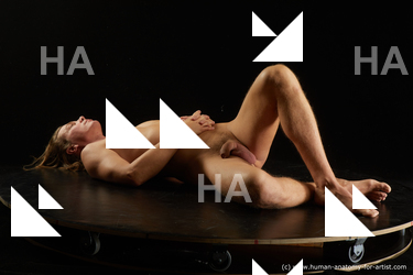 laying reference ricky rascal 07