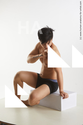 sitting reference yoshinaga kuri 02