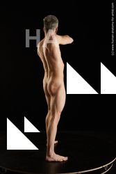 fighting reference lutro 06