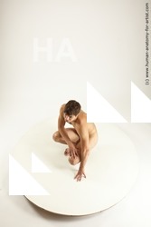 willbert kneeling 05s 02a