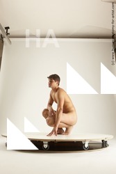 willbert kneeling 05s 03c