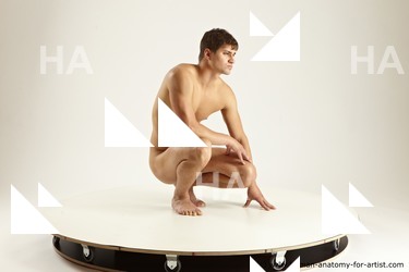 willbert kneeling 05s 14b