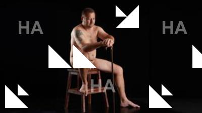 Sitting reference poses Louis