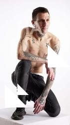 Kneeling reference poses Dio