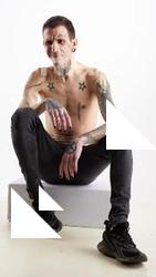 Sitting reference poses Dio