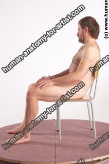 radek sitting 03
