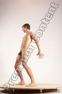 alexandr standing 04c