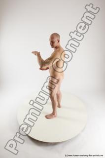 florian standing 02a