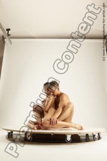 3f alton della sitting 03 02c