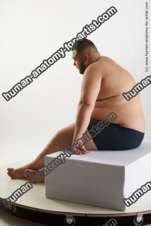 sitting reference ronaldo biggato 02