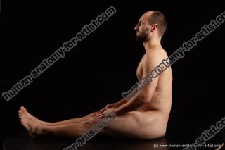 sitting reference orest 03