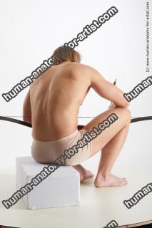 sitting reference erling 04