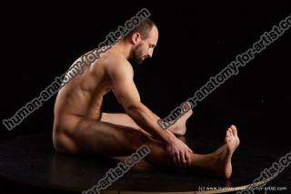 Sitting reference poses Orest