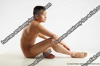 sitting reference ricardo 08