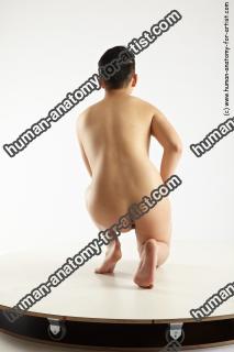 kneeling reference wade 04