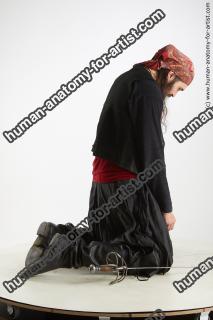 kneeling reference turgen 06