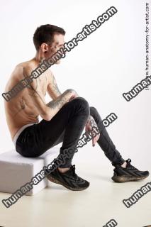 sitting reference dio 07