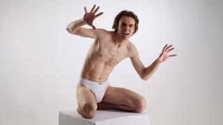 Kneeling reference poses Tony