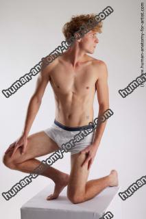 Kneeling reference poses Urien