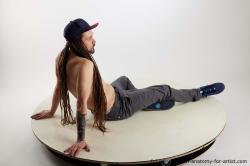 Sitting reference poses Nigel