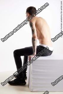 Sitting reference poses Dio